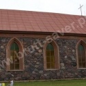 Zabytkowy kościółek o konstrukcji kamiennej wzmocniony Saver Profilami montowanymi bezpośrednio w wyczyszczonych ze starej zaprawy spoinach.